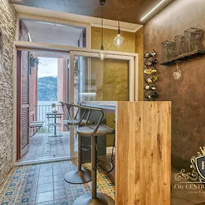 Romantic Lakefront Balcony - - Porto Vecchio 11 Malcesine